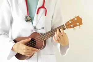 música-musicoterapia-paciente-pessoa-sabra